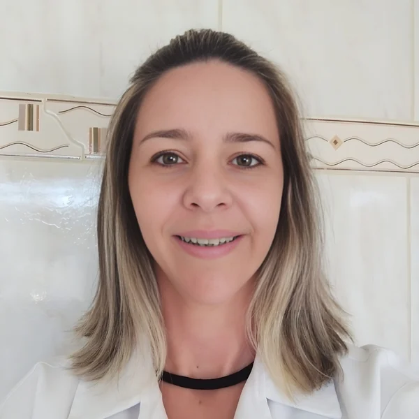 Ariadne Alvarenga